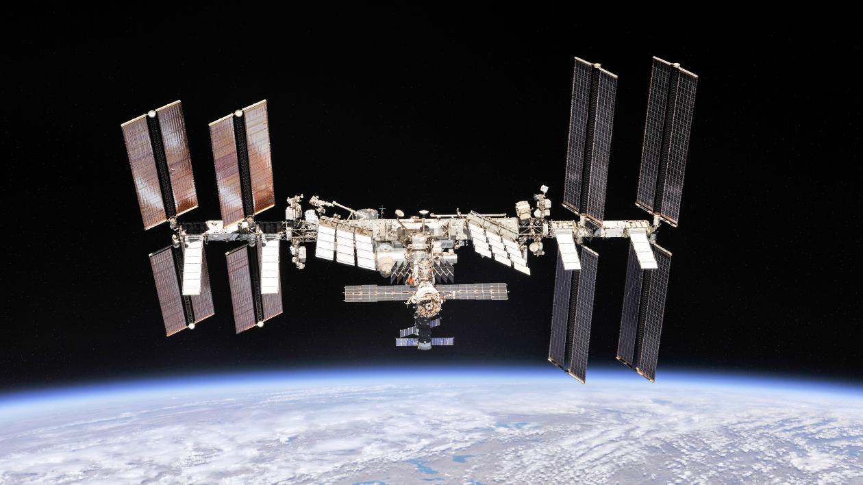 ISS Graphic with solar